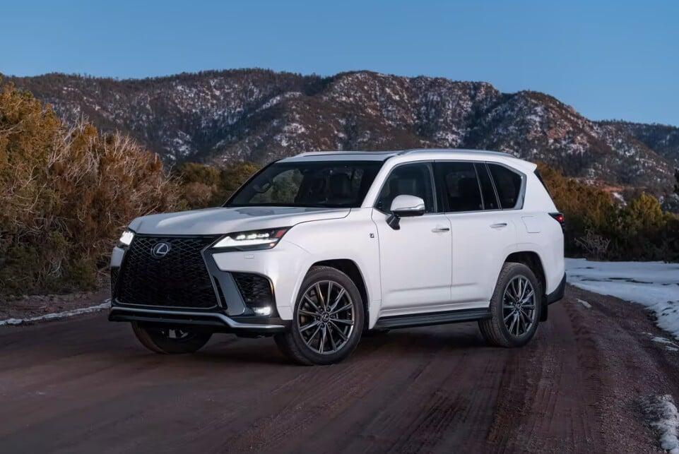 LEXUS LX600 2024